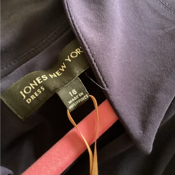 Navy Wrap Dess - Picture 7 of 8